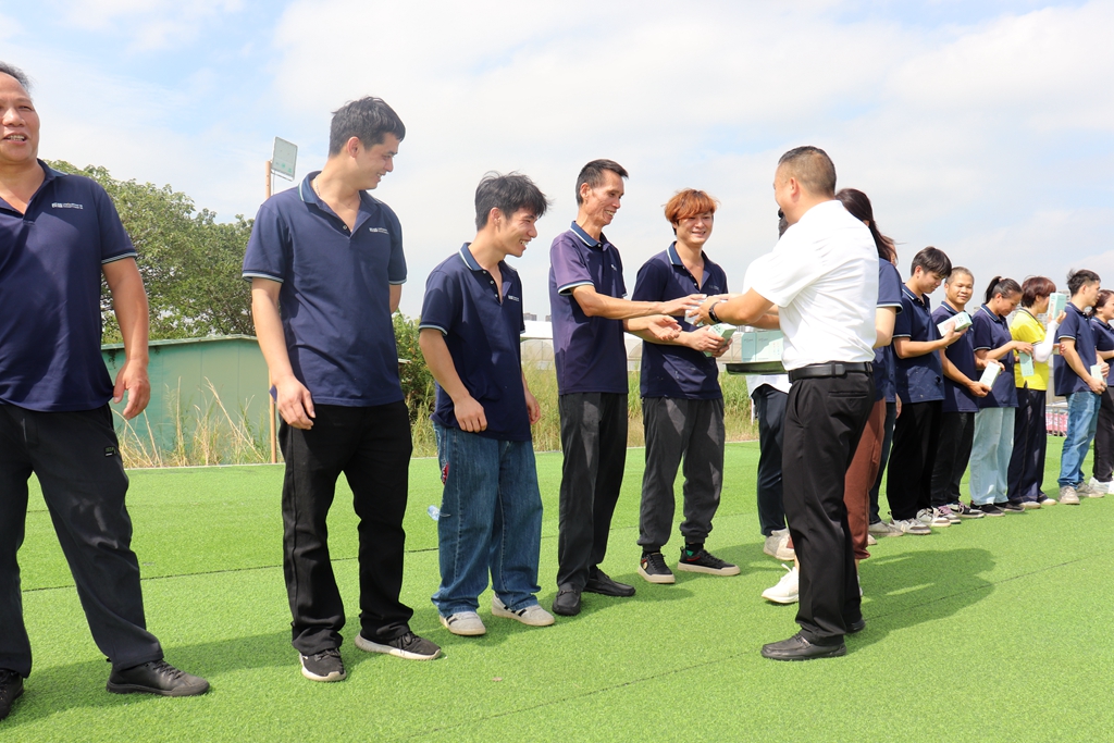 1763019526213704.jpg 頒獎.JPG